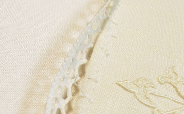 yellowed-white-fabric-problem